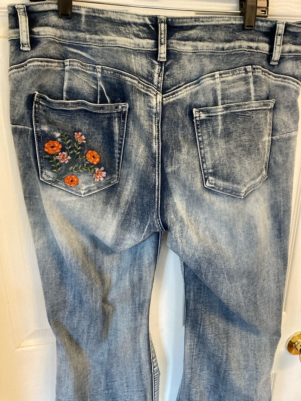 Retro Bell Bottom Jeans with Embroidered Floral Accent Panels - Picture 6 of 10